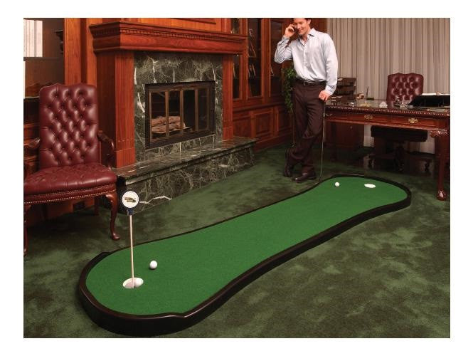Putting Green TourLinks Putting Green Dogbone